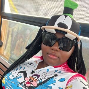 Meet your Posher, Amlin